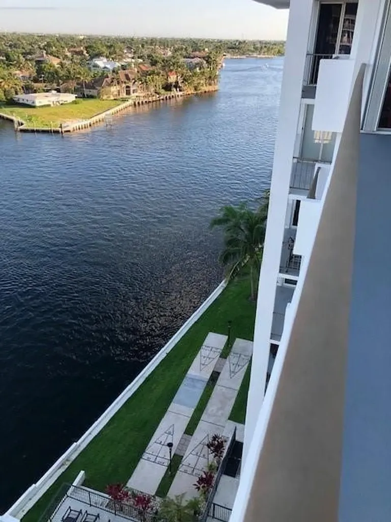 1609 N Riverside Drive Pompano Beach FL 33062