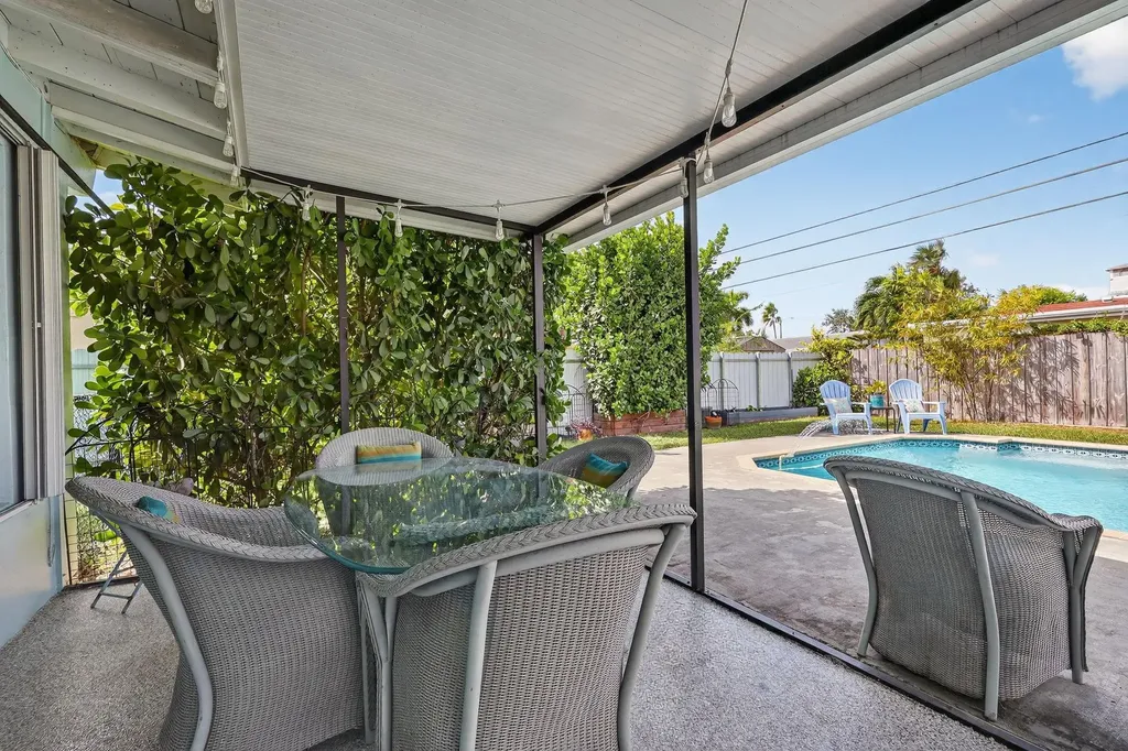 9471 Jamaica Drive Cutler Bay FL 33189