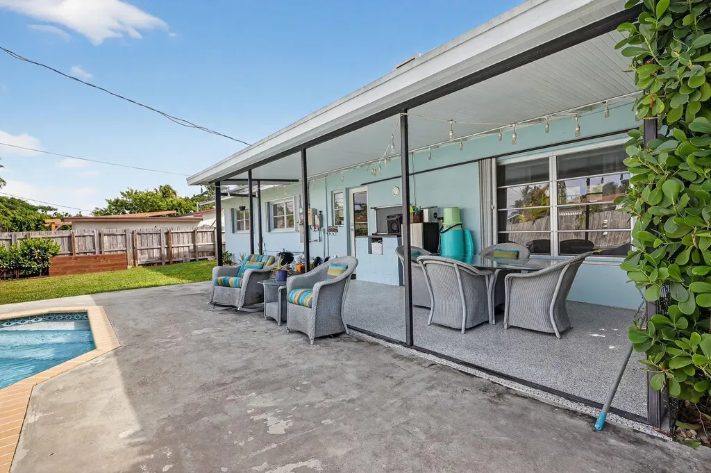 9471 Jamaica Drive Cutler Bay FL 33189