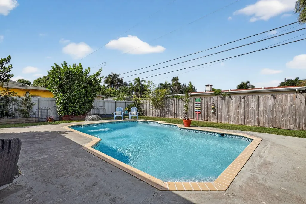 9471 Jamaica Drive Cutler Bay FL 33189