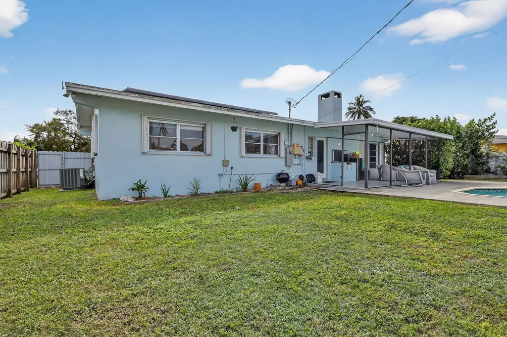 9471 Jamaica Drive Cutler Bay FL 33189