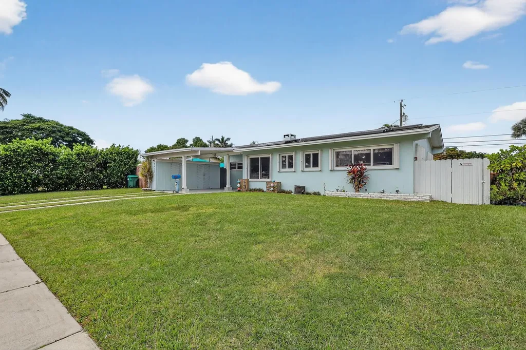9471 Jamaica Drive Cutler Bay FL 33189