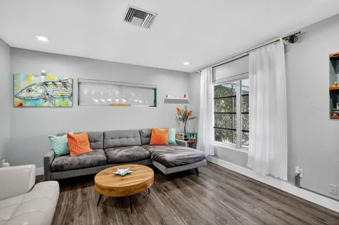 9471 Jamaica Drive Cutler Bay FL 33189