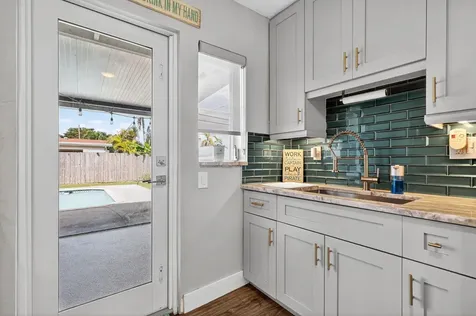 9471 Jamaica Drive Cutler Bay FL 33189