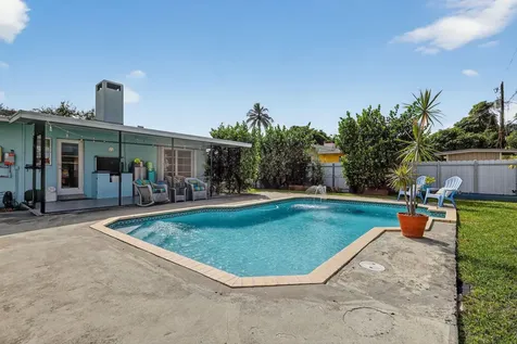 9471 Jamaica Drive Cutler Bay FL 33189