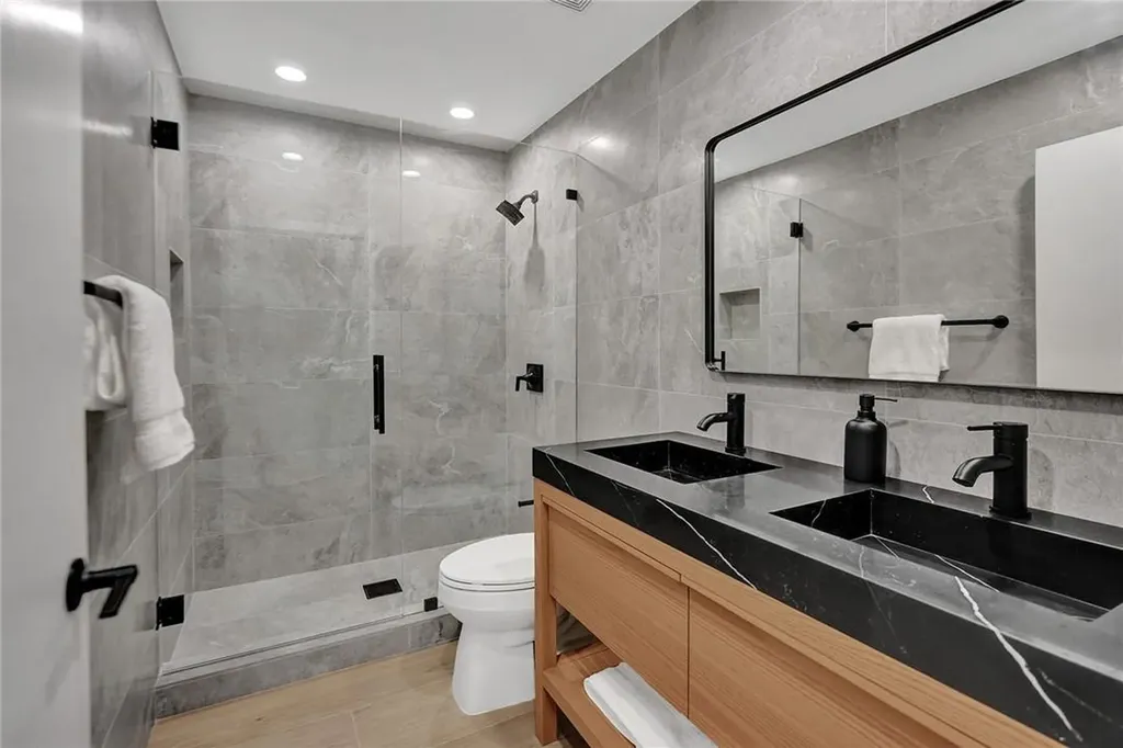 876 Jeffery Street Boca Raton FL 33487