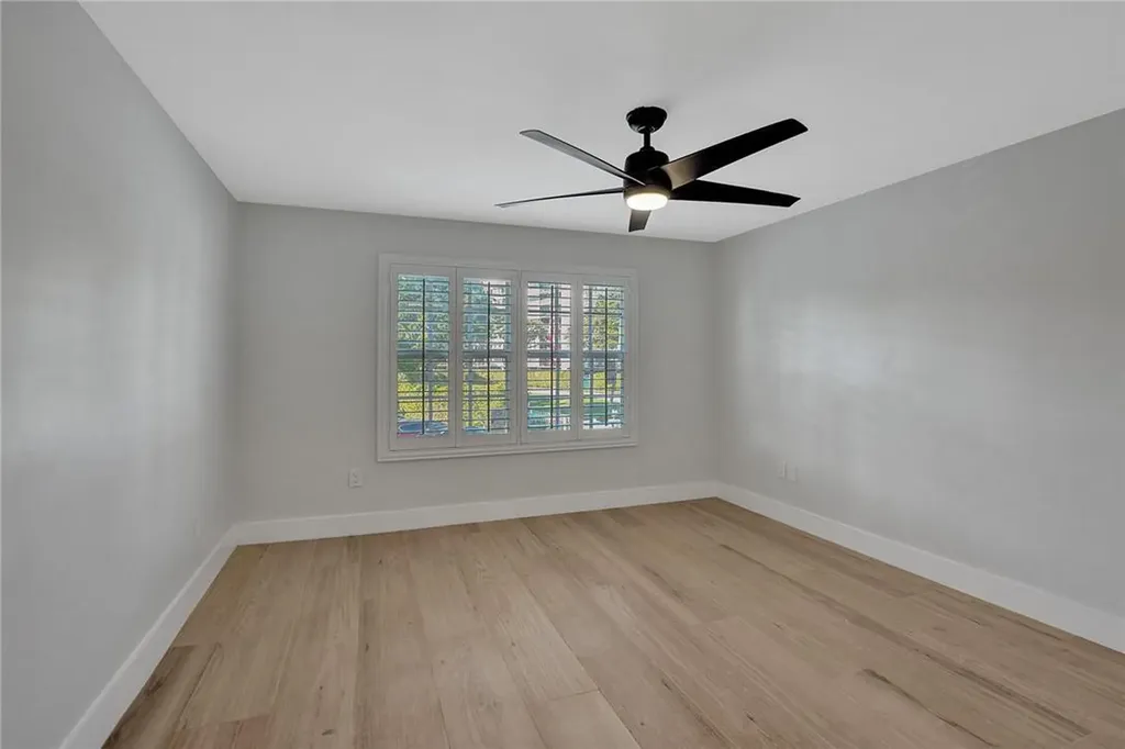 876 Jeffery Street Boca Raton FL 33487