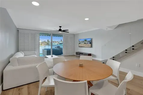 876 Jeffery Street Boca Raton FL 33487