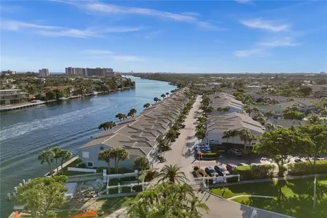 876 Jeffery Street Boca Raton FL 33487