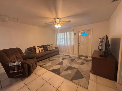 5630 Farragut Street Hollywood FL 33021