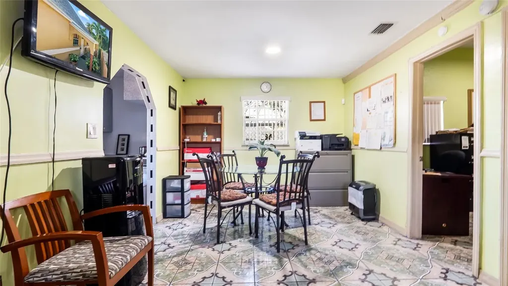 117 SW 1st Avenue Hallandale Beach FL 33009