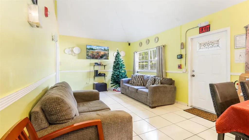 117 SW 1st Avenue Hallandale Beach FL 33009