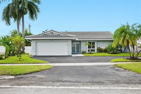 21100 Highland Lakes Boulevard Miami FL 33179