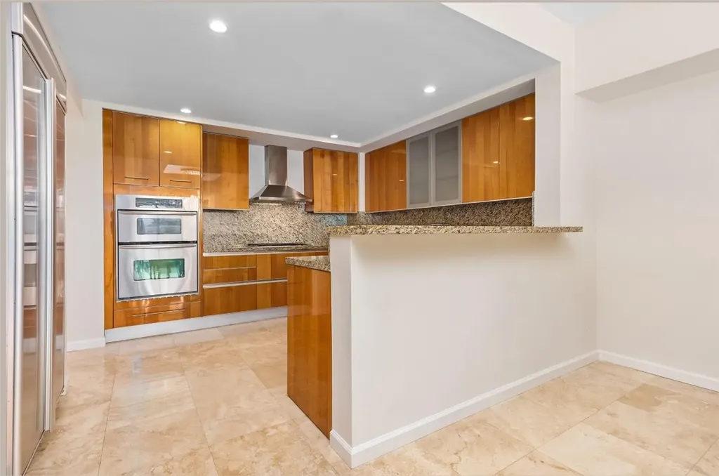 45 Hendricks Isle Fort Lauderdale FL 33301