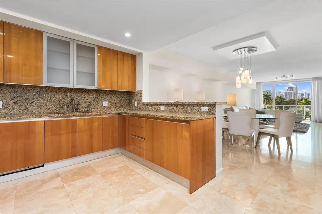 45 Hendricks Isle Fort Lauderdale FL 33301