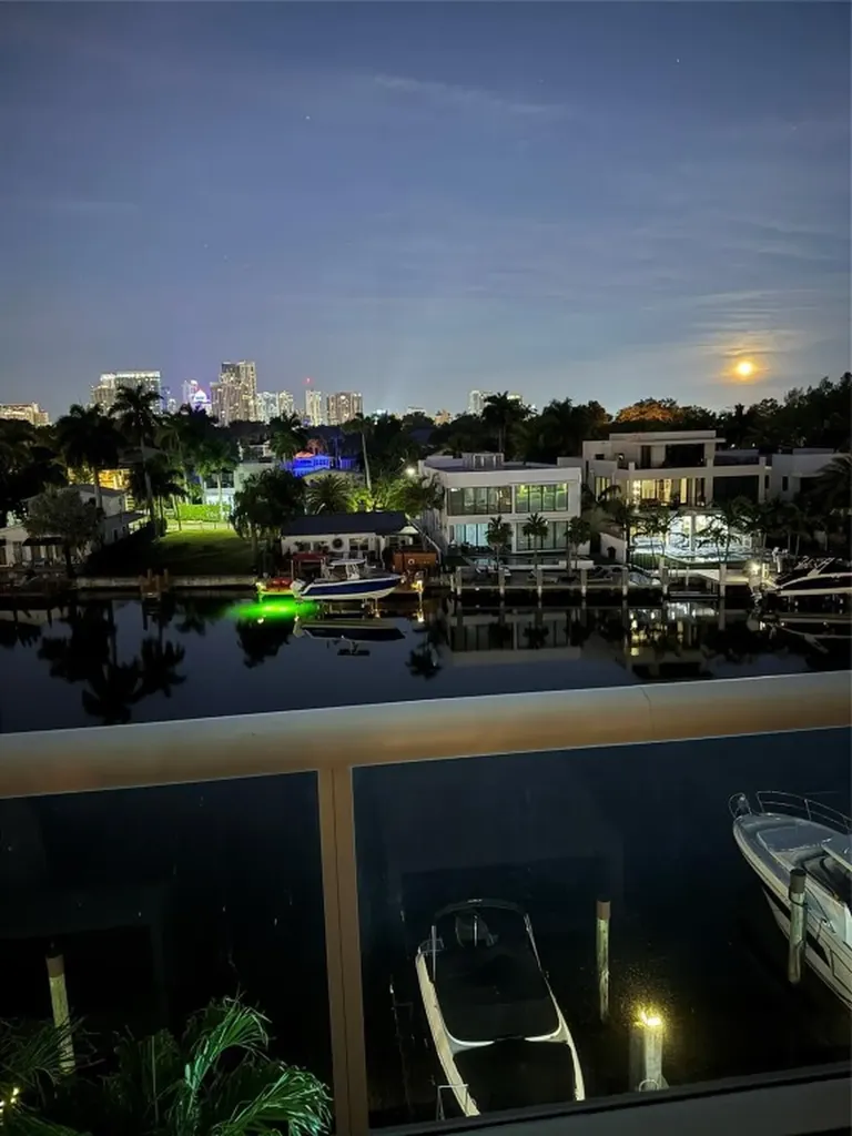 45 Hendricks Isle Fort Lauderdale FL 33301