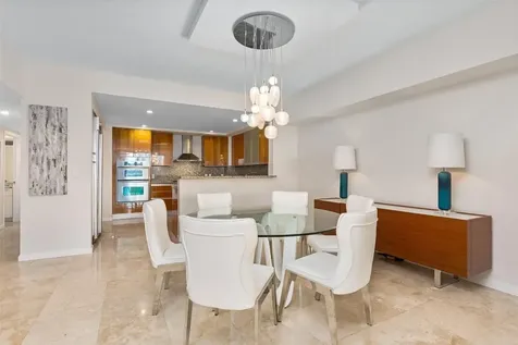 45 Hendricks Isle Fort Lauderdale FL 33301