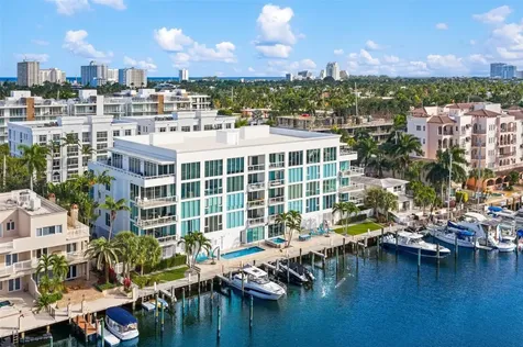45 Hendricks Isle Fort Lauderdale FL 33301