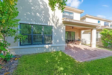 8870 NW 37th Drive Coral Springs FL 33065