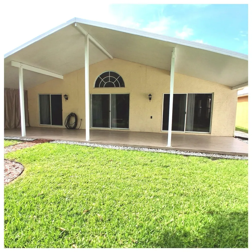 231 Preserve Court Royal Palm Beach FL 33411