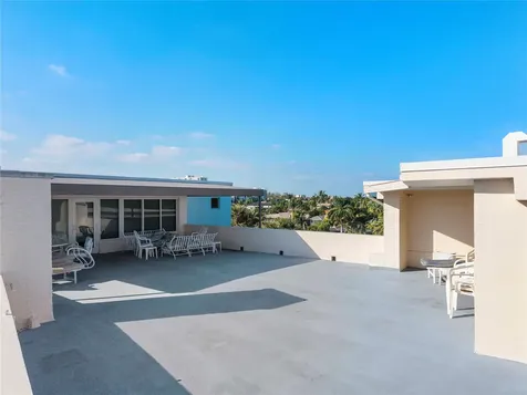 1967 S Ocean Boulevard Lauderdale By The Sea FL 33062