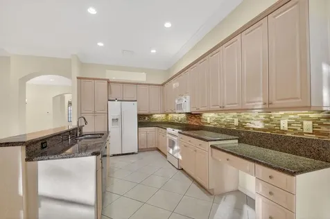 8266 Sandpiper Glen Drive Lake Worth FL 33467