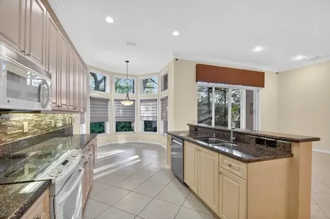 8266 Sandpiper Glen Drive Lake Worth FL 33467
