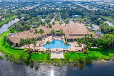 8266 Sandpiper Glen Drive Lake Worth FL 33467