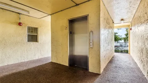 North Miami FL 33161