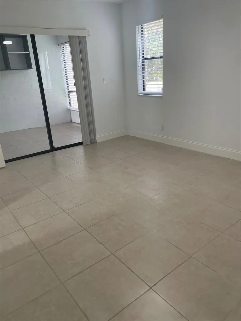 8745 Shadow Wood Boulevard Coral Springs FL 33071