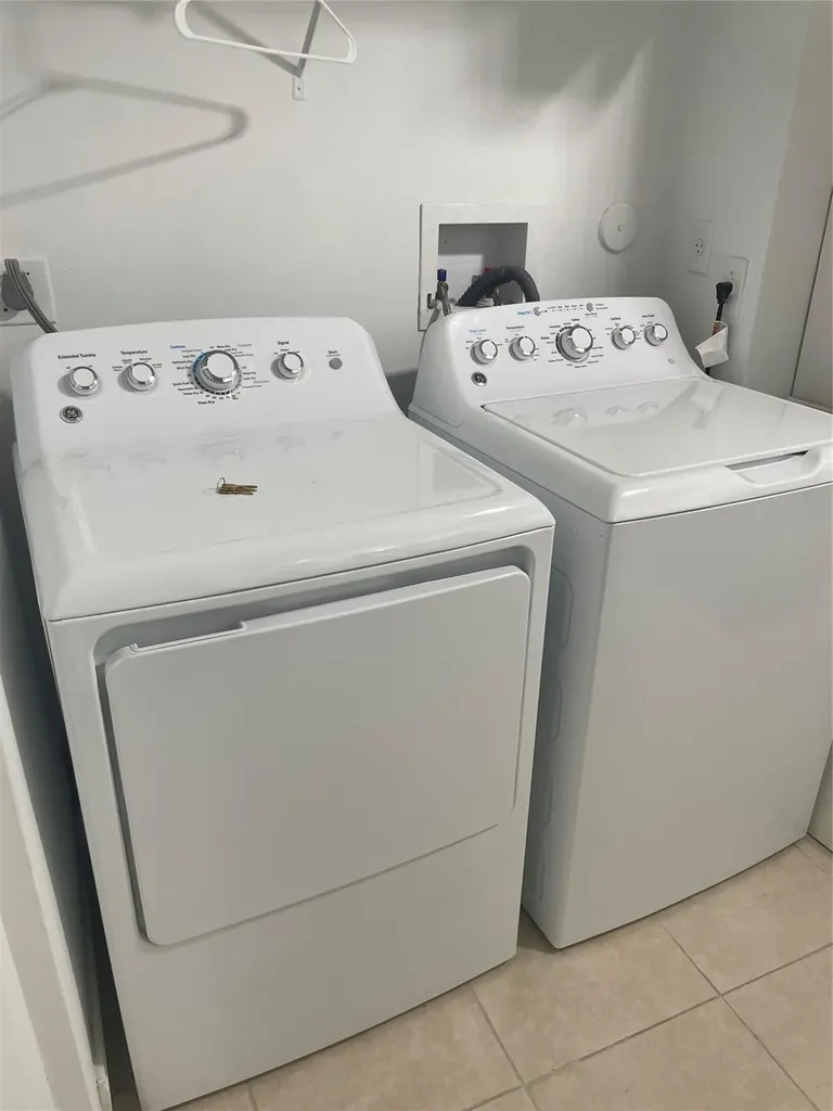 8745 Shadow Wood Boulevard Coral Springs FL 33071
