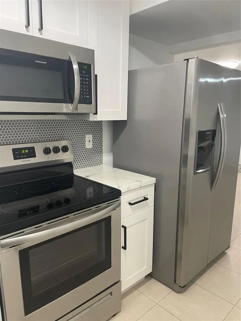 8745 Shadow Wood Boulevard Coral Springs FL 33071