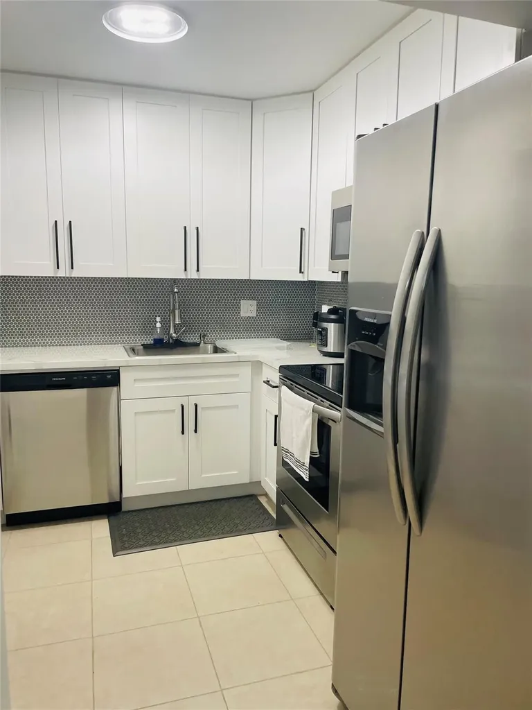8745 Shadow Wood Boulevard Coral Springs FL 33071