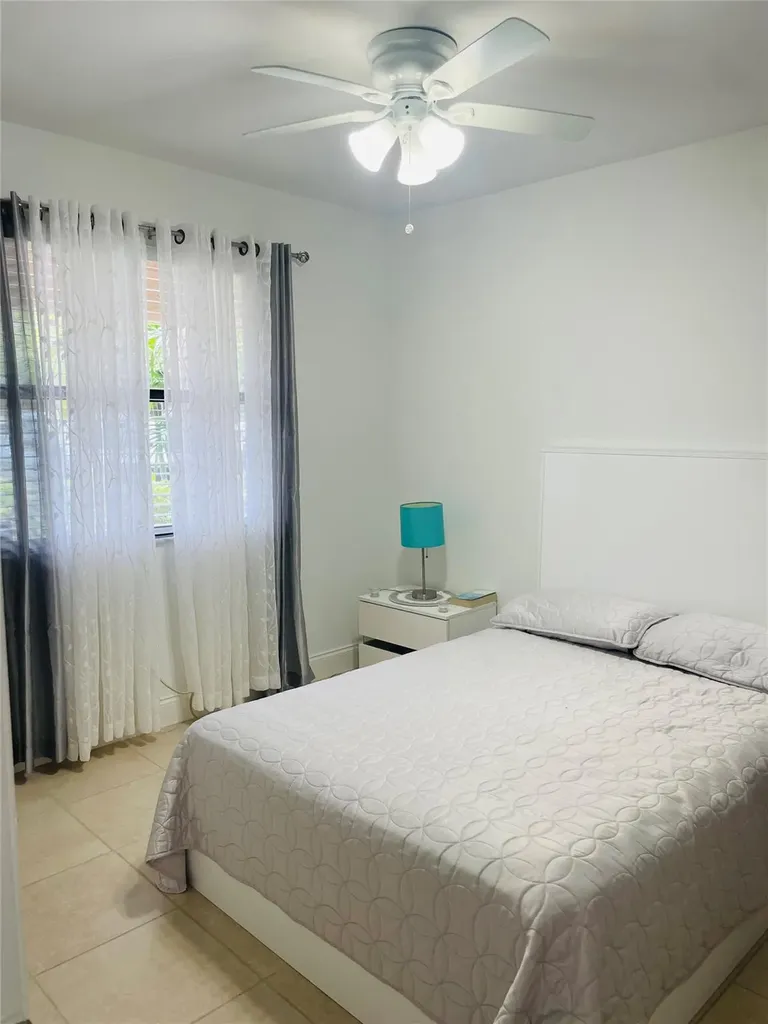 8745 Shadow Wood Boulevard Coral Springs FL 33071
