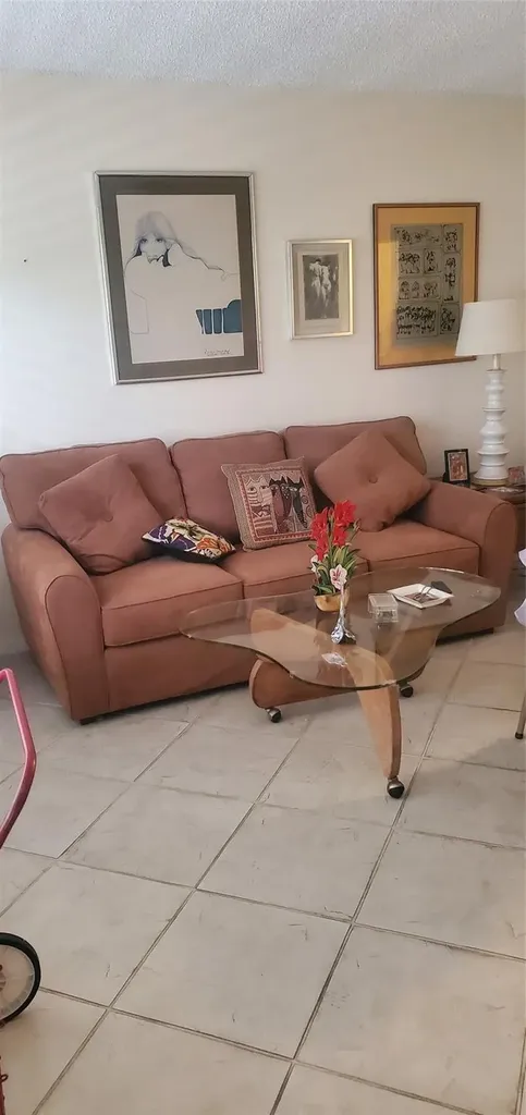 405 Fanshaw J Boca Raton FL 33434