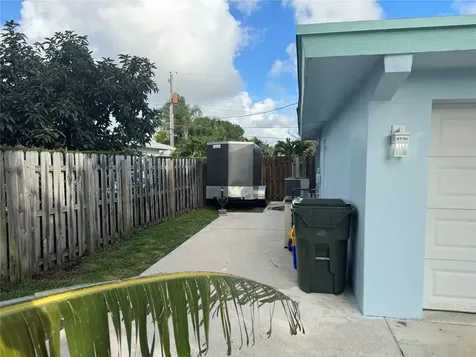 439 NE 33rd Street Boca Raton FL 33431