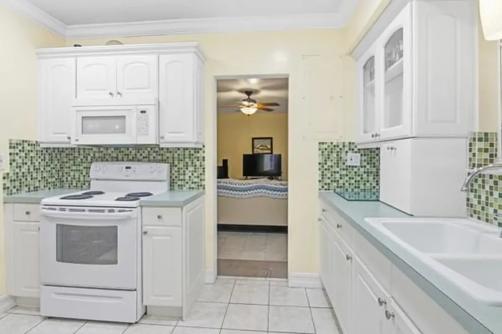 54 NE 103rd Street Miami Shores FL 33138