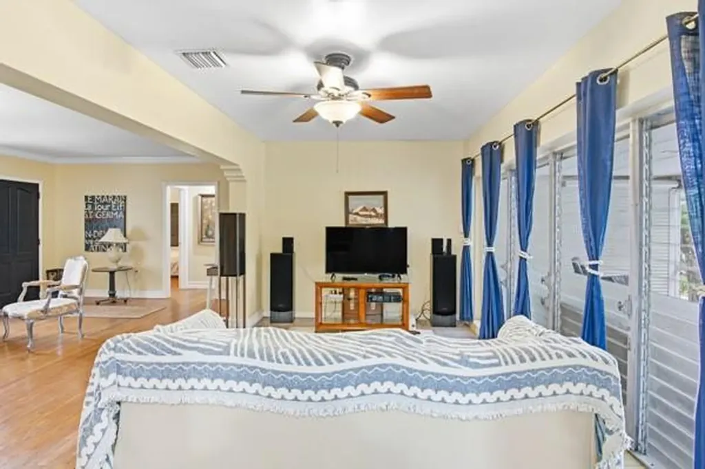 54 NE 103rd Street Miami Shores FL 33138