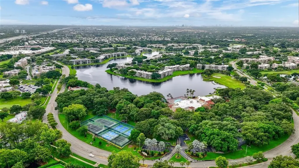 1502 Whitehall Drive Davie FL 33324