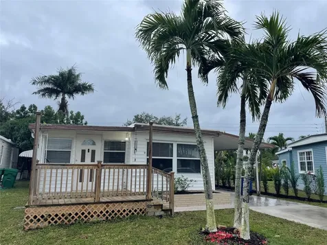 8580 SW 23rd Place Davie FL 33324