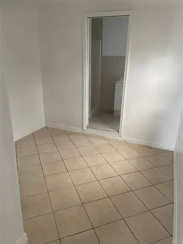 8580 SW 23rd Place Davie FL 33324