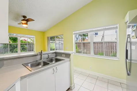 7330 Flores Way Margate FL 33063