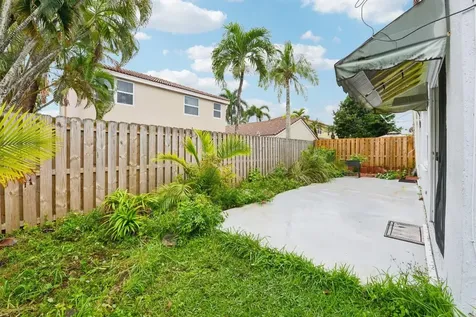 7330 Flores Way Margate FL 33063