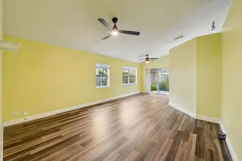 7330 Flores Way Margate FL 33063