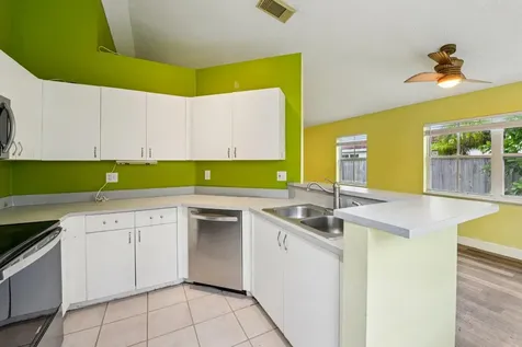 7330 Flores Way Margate FL 33063