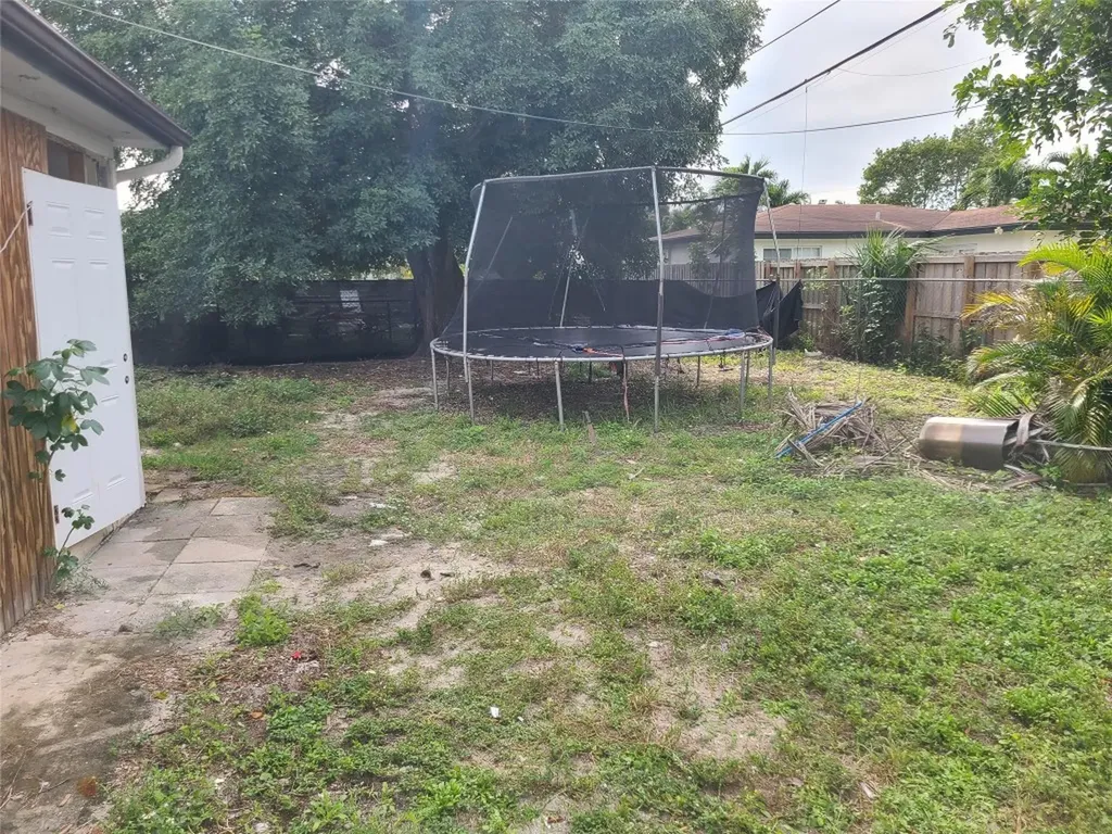 4711 N Andrews Avenue Fort Lauderdale FL 33309