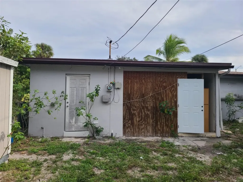 4711 N Andrews Avenue Fort Lauderdale FL 33309