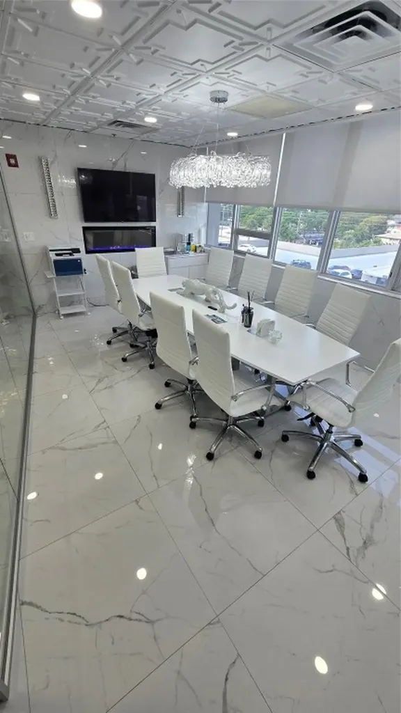 2455 E Sunrise Boulevard Fort Lauderdale FL 33304