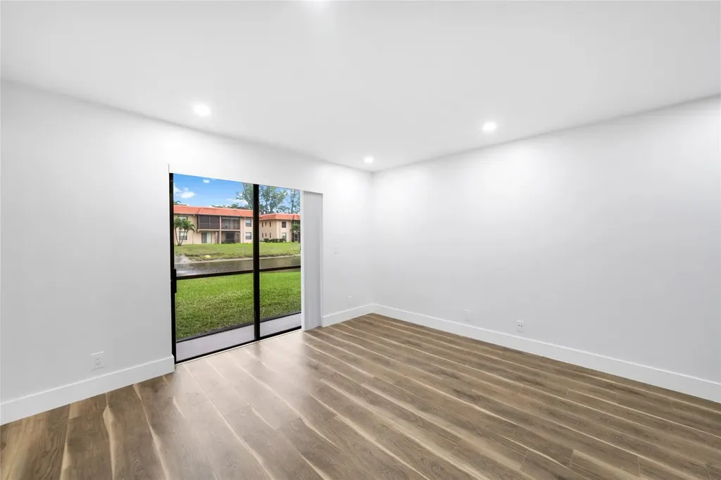 21905 Lake Forest Circle Boca Raton FL 33433
