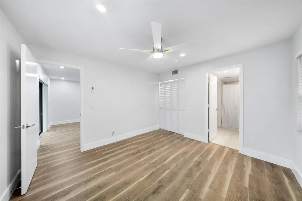 21905 Lake Forest Circle Boca Raton FL 33433